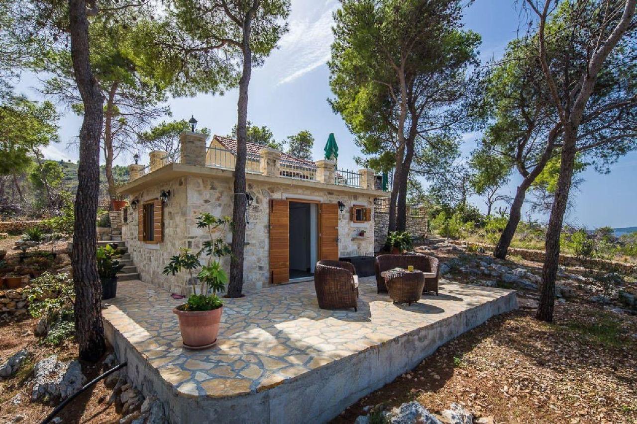 House Vesna Kupinova Villa Milna  Buitenkant foto