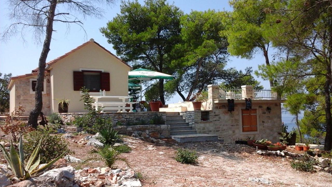 House Vesna Kupinova Villa Milna  Buitenkant foto