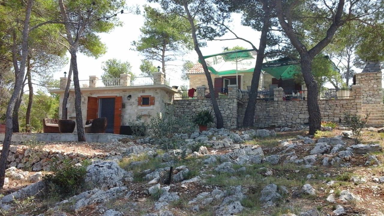 House Vesna Kupinova Villa Milna  Buitenkant foto